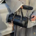 Borsa a tracolla classica nera in pelle retro baguette da donna, elegante borsa da lavoro. - senza ciondolo / Nero