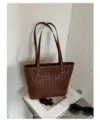 Klassieke bruine geweven lederen shopper tas voor dames, grote minimalistische schoudertas. - Tote Bag (Zonder Hanger) / Bruin