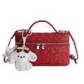 Sac Bandoulière Matelassé Rouge Style Créateur avec Pendentif Chiot Mignon Adorable - Rouge