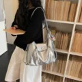 Zaino convertibile argento donna borsa a tracolla grande capacita shopper elegante alla moda - con portachiavi / Argento