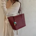 Borsa a spalla in pelle intrecciata da donna, grande borsa tote rosso scuro elegante - Borgogna