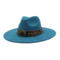 Sombrero de jazz de ante suave turquesa con banda étnica bordada y hebilla vintage. - 58cm / Azul Pavo Real Oscuro