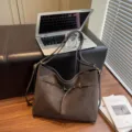 Stylish retro women shoulder bag casual versatile commuting tote bag stylish daily handbag - Coffee