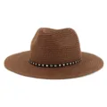 Élégant chapeau fedora en paille avec bande cloutée, parfait pour la plage et l'été. - Réglable / Café