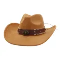 Primer plano del sombrero de vaquero occidental de ante marrón con banda y emblema. - Talla única 57-58cm / Caqui