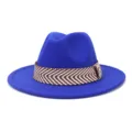 Detailweergave blauwe wolvilt fedora hoed, brede platte rand winter mode hoofddeksel accessoire - 58cm / Saffierblauw