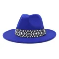 Clásico sombrero fedora de lana azul con banda geométrica en blanco y negro ala ancha - 58cm / Azul Zafiro
