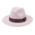 Sombrero fedora de lana rosa para hombre y mujer, ala ancha con banda étnica morada y dorada. - Rosa