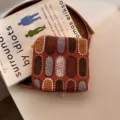 Geborduurde katoenen linnen vierkante sieradenopbergtas met duurzame ritssluiting. - Vierkante opbergtas / Ovaal Borduurwerk Steenrood