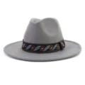 Detailed view of the gray wool felt fedora hat featuring an ethnic embroidered band. - 58cm / Light Gray