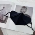 Μαύρη καλοκαιρινή μάσκα προστασίας προσώπου με προστασία ματιών και ρυθμιζόμενα λουριά. - Μαύρο (τρισδιάστατη δομημένη μάσκα προσώπου)