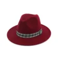 Κόκκινο μάλλινο καπέλο fedora για γυναίκες με κομψή λεπτομέρεια από ασπρόμαυρη καρό κορδέλα. - Ρυθμιζόμενο / Μπορντό