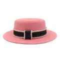 Rosa Strohhut für Damen, elegant mit schwarzem Tweed-Band und feiner Perlenverzierung. - Schwarzes Karo-Band / Rosa