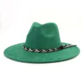 Detail groene suède fedora hoed, brede rand klassieke herenstijl met gevlochten band. - M (56-58cm) / Groen