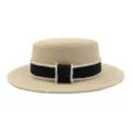 Detailansicht Damen-Strohhut mit schwarzem Perlenband, Sommer Strand Sonnenhut Design - Fischgrät-Band / Beige