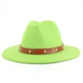 Grüner Woll-Fedora-Hut für Damen, breite flache Krempe, Jazz-Mütze mit braunem Lederriemen. - 58cm / Obstgrün