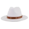 Weißer Filz Fedora Hut Detail, eleganter breitkrempiger Jazzhut mit braunem Lederband Nieten. - 58cm / Weiß