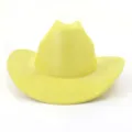 Vue rapprochée et détaillée du chapeau de cowboy western pailleté jaune vif avec surpiqûres. - 58cm / Jaune