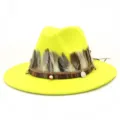 Sombrero fedora de lana amarilla con banda de plumas étnicas, elegante sombrero jazz mujer. - 58cm / Amarillo Neón