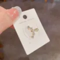 Schicke minimalistische Ohrklemme mit funkelnden Kristallen, stilvolle Variante. - Gold Zirkon Bogen Ear Cuff (18#) / Einzelstück / Gold