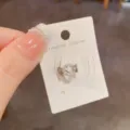 Silberner Strass Smiley Ohrclip für Damen, modischer Ohrring ohne Piercing im modernen Stil. - Silber Zirkon Lächeln Ear Cuff (21#)