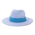 Chapeau de paille Fedora bleu clair tissé avec bande en tissu sarcelle, détail chapeau de plage. - 58cm / Bleu ciel
