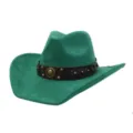 Vista detallada de un sombrero de vaquero western de ante verde con banda con tachuelas. - 58cm / Verde
