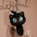 Mignon porte-clés en peluche chat noir chaton moelleux pendentif de sac avec clochette - Pendentif Chat Noir / Pendentif en peluche 18cm (queue incluse)