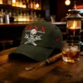 Casquette de baseball en coton lavé avec motif de tête de mort et lettrage vintage. - Tête de mort vert armée (Imprimé)