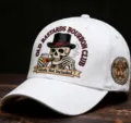 Gorra de béisbol blanca y elegante bordada con diseño de calavera y club de bourbon. - Ajustable / Cerveza Blanco