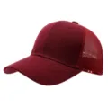 Vista detallada de la gorra de beisbol de malla para ninos, sombrero transpirable al aire libre. - Ajustable / Burdeos