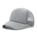 Gorra trucker gris de malla con panel frontal de espuma, gorra casual transpirable para diario. - Ajustable / Gris claro