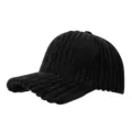 Vista detallada de una gorra de pana negra, textura gruesa acanalada, sombrero elegante. - Ajustable / Negro