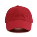 Casquette de baseball classique en coton rouge, unie souple pour sport et loisirs. - Rouge