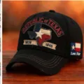 Vista detallada de la gorra de béisbol negra de algodón lavado con bordado de Texas. - Ajustable / Parche de Bandera de Estado Negro