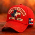 Gorra de béisbol roja lavada con bordado de Texas y visiera con estilo desgastado. - Ajustable / Parche de Bandera de Estado Rojo
