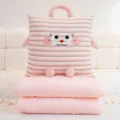 Roze gestreepte cartoon monster kussen en deken, handige draagbare deken voor kantoor of thuis. - Klein Kussen 35cm (Deken 1.5x1m) / Roze