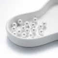 ABS Perlen Anhänger mit Metallöse, ideal für DIY Halsketten und Ohrringe Schmuck. - Runde Form (AC4889) / 4*7mm (10 Stück/Packung) / Weißgold