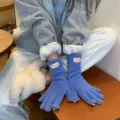 Mujeres imitación pelo táctil guantes cálidos dedos separados invierno lindo azul suave - Talla única / Azul Zafiro