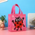 Sac cadeaux non tissé rose coccinelle dessin animé sac de shopping étanche portable - Rose rouge