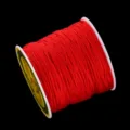 Bobine de cordon en nylon rouge pour fabrication de bijoux artisanaux DIY, perlage et tissage. - Cordon n° 83 - env. 25 m (diamètre env. 1,8 mm)