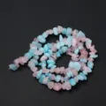 Vue détaillée de perles de chips en cristal irrégulières colorées pour accessoires de bijoux DIY. - Style 35