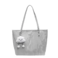 Sac cabas gris pour femme, sac à épaule élégant avec pendentif nuage et texture froissée. - Avec Pendentif / Argent