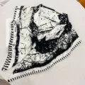 Grande foulard quadrato in seta astratto nero e bianco, elegante scialle da donna. - Fantasia #2
