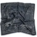 Foulard di seta 53cm da donna, elegante sciarpa nera con stampa architettonica. - Style 1