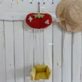 Bellissima decorazione sospesa altalena fragola in tessuto fatta a mano per bambini - Ciondolo Divano Giallo Fragola