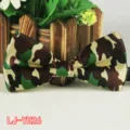 Detalle pajarita de poliéster con estampado de camuflaje, elegante accesorio para hombre. - Camuflaje
