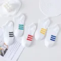 Calzini bianchi uomo alla caviglia con tre strisce colorate estate sottile traspirante sport casual - Taglia unica / Multicolore