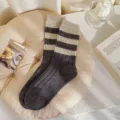 Retro striped crew socks for women, cozy cotton knit winter casual daily wear warm stockings. - One Size / Gray