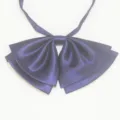 Farfallino in raso viola scuro per divisa JK, grazioso accessorio per colletto scolastico. - LH-DC07 blu marina